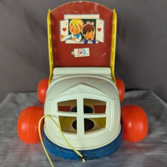 Lacing Shoe Fisher Price in used condition with a Sweet vintage nostalgic vibe - Picture 3 of 14